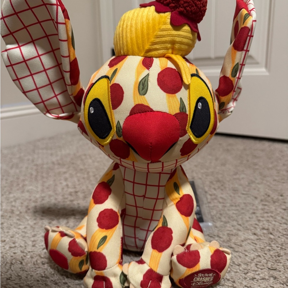 Disney Stitch Crashes Series Collectible Card LADY AND THE TRAMP limited edition